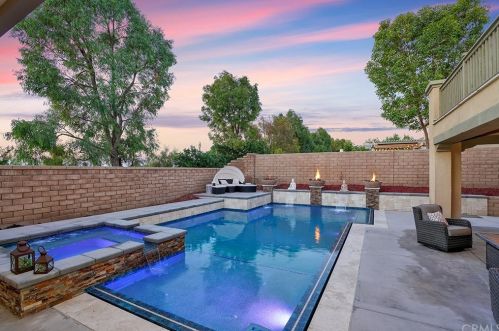 12612 Sierra Creek Dr, Riverside CA 92503-8453 exterior