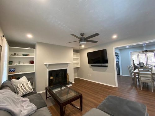 704 Dunbar Dr, Atlanta GA  30338-6549 exterior