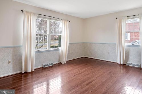 27 Devries Cir, Lewes DE 19958-1710 exterior