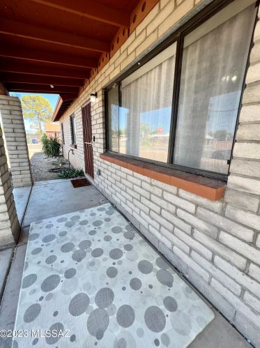 4408 Liberty Ave, Tucson AZ 85706-1332 exterior