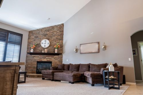 22560 Timbercrest Dr, Macomb Township MI 48044-6228 exterior