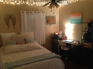 950 Hampton St, Tucson AZ  85719-2943 exterior