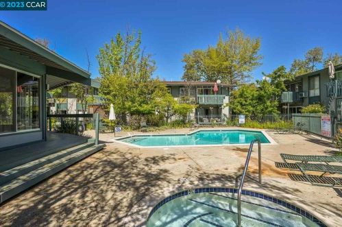 1036 Oak Grove Rd, Concord CA 94518-3231 exterior