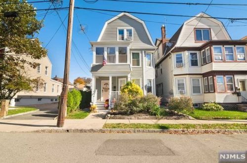 91 Cherry St, Town Center NJ  07052-5903 exterior