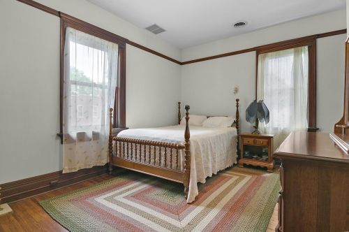 2909 Accomac St, Saint Louis MO 63104-2217 exterior