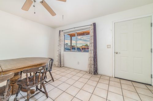 7421 Calle Medina, Tucson AZ  85757-8505 exterior