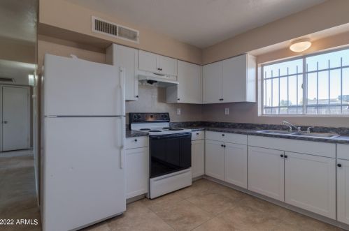 2126 Chambers St, Phoenix AZ 85040-9062 exterior