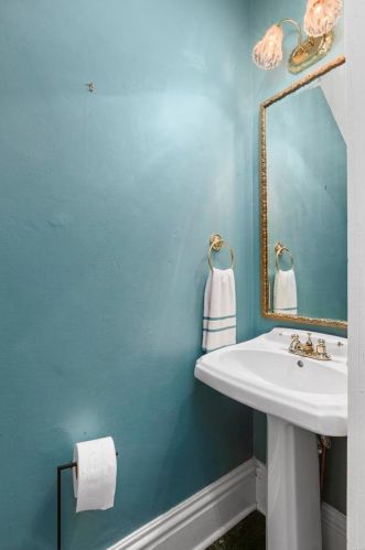 1424 Mississippi Ave, Saint Louis MO 63104-2533 exterior