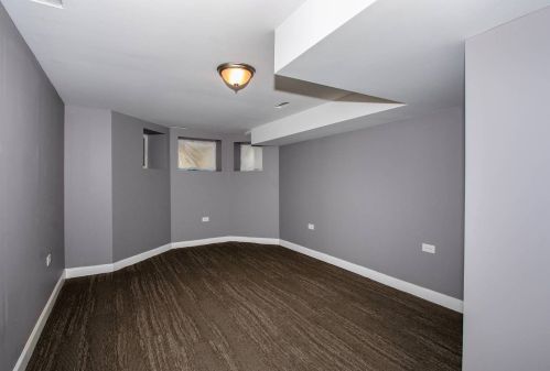 213 Leclaire Ave, Chicago IL 60639-3146 exterior