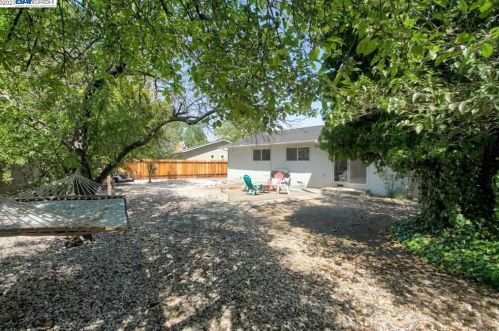 3407 Dormer Ave, Concord CA 94519-1603 exterior