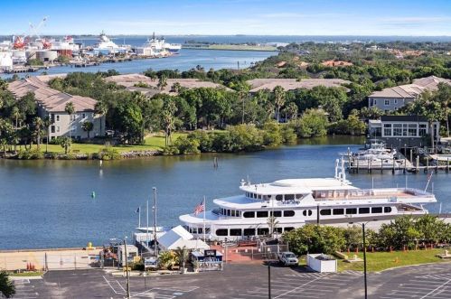 449 12th St, Tampa FL 33602-5606 exterior