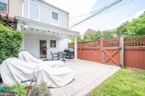 329 Clifford Ave, Alexandria VA 22305-2709 exterior