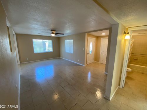 7210 25 Dr, Phoenix AZ 85029-1412 exterior