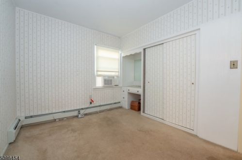 1036 Richard Blvd, Rahway NJ 07065-1937 exterior