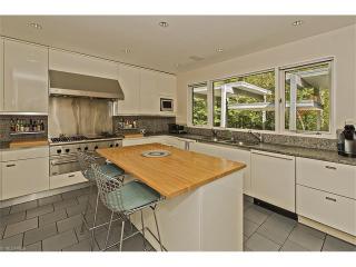 29500 Bolingbrook Rd, Cleveland OH  44124-5334 exterior