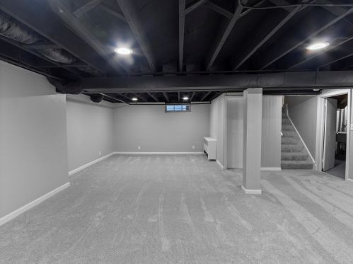 2953 43, Milwaukee WI 53219-3402 exterior