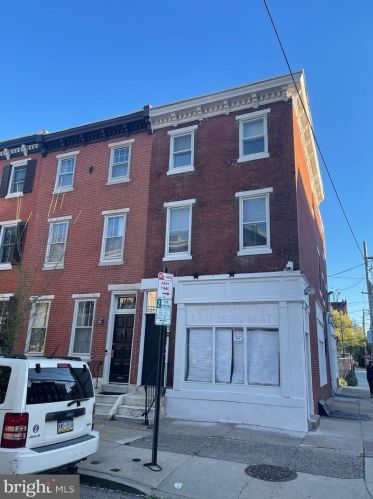 2001 Brandywine St, Philadelphia PA  19130-3204 exterior