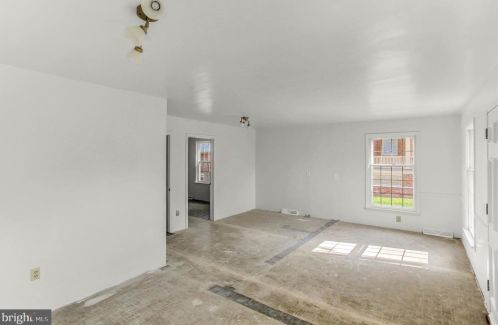 822 Broadway, Hanover PA  17331-2015 exterior