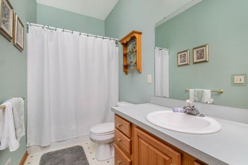 1178 Kensington St, Grand Rapids MI 49534-2173 exterior