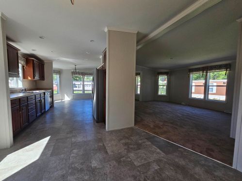 10 Emperor Dr, Concord NH  03303-4123 exterior