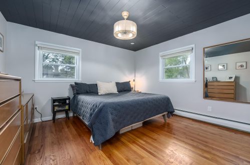 8523 Westnedge Ave, Kalamazoo MI  49002-6227 exterior