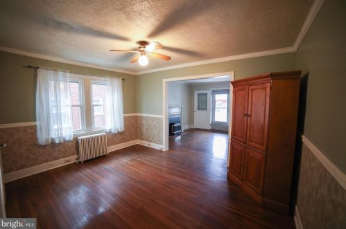 1180 Maple Ave, Lancaster PA 17603-4848 exterior