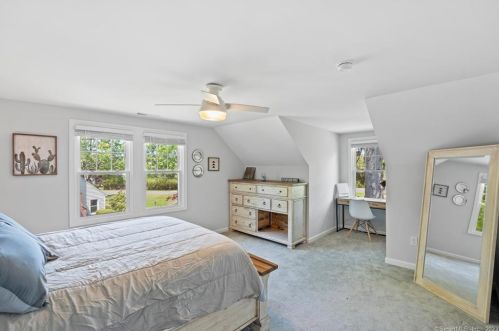 20 Bch St, North Haven CT 06473-3320 exterior