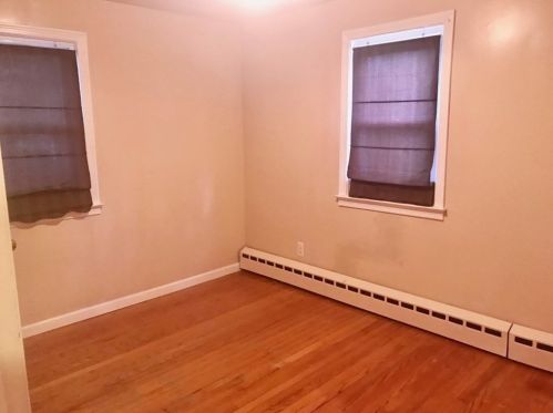 125 Sunrise Ter, Springfield MA 01119-2516 exterior