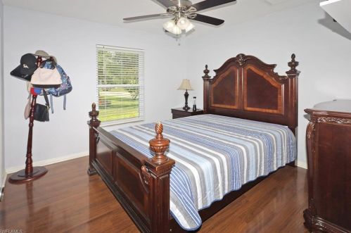 281 20 Ave, Naples FL 34120-6307 exterior