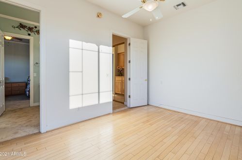 6413 31st St, Phoenix AZ 85008-1127 exterior