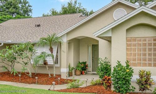 285 Northgrove Dr, Merritt Island FL 32953-7959 exterior