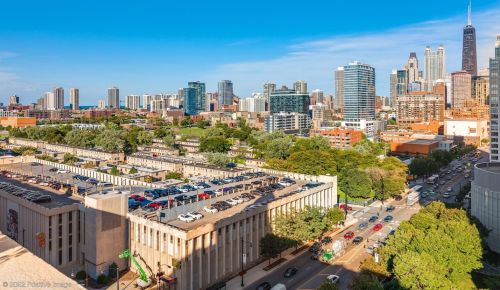 758 Larrabee St, Chicago IL 60654-6445 exterior