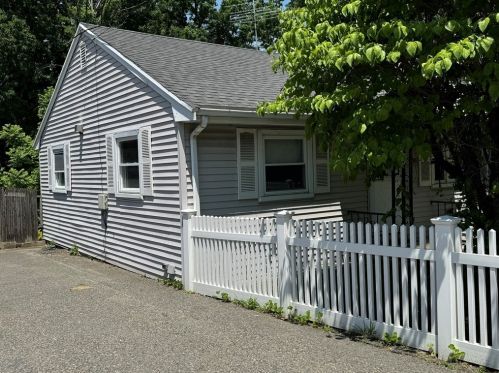 4861 Washington St, Boston, MA