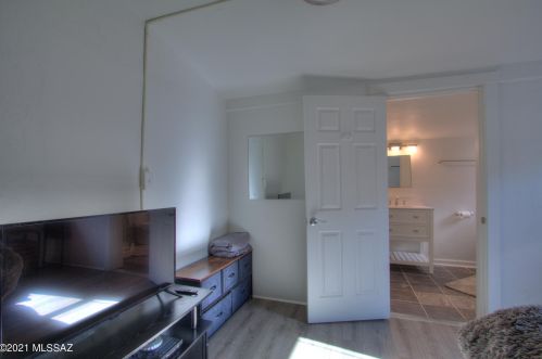 1332 9th St, Tucson AZ  85719-5456 exterior