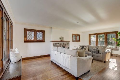 5347 Berkeley Blvd, Milwaukee WI 53217-5138 exterior