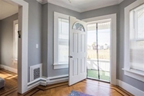 257 Broadway St, Chicopee MA 01020-2604 exterior