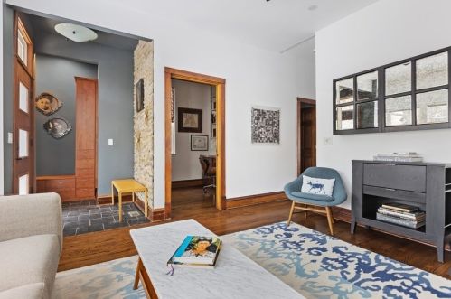 3711 Hermitage Ave, Chicago, IL 60613-3508