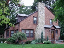 53 Arapahoe Rd, Newton, MA 02465-2202