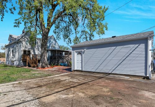 6749 Damen Ave, Chicago IL  60636-3204 exterior