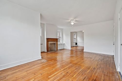 5636 Beacon St, Pittsburgh PA  15217-2012 exterior