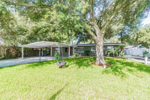 8508 Gomez Ave, Tampa, FL 33614-1841