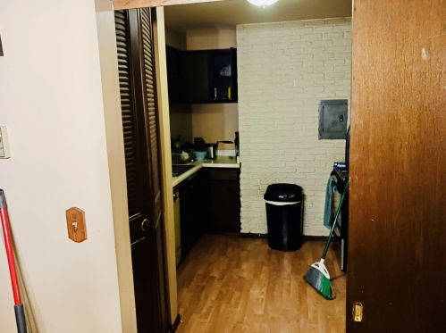 7630 Leon Ter, Milwaukee WI 53218-2620 exterior