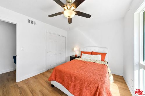 1837 Las Lanas Ln, Fullerton CA  92833-1814 exterior