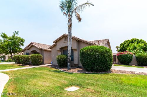 1273 San Carlos Pl, Chandler AZ  85248-5533 exterior