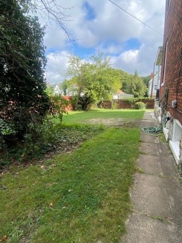 6415 Dean St, Pittsburgh PA 15206-1840 exterior