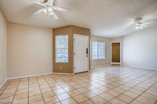 9835 Banbridge St, Tucson AZ 85747-5142 exterior