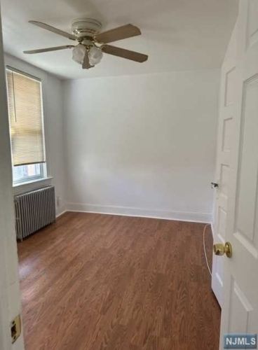 114 Elizabeth St, Outwater NJ  07026-1139 exterior