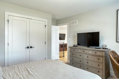 100 Ladue Meadows Ln, Saint Louis MO 63141-7503 exterior