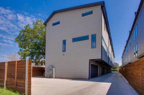 1725 Bennett Ave, Dallas TX  75206-7510 exterior