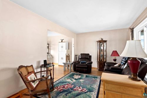 4012 4 St, Duluth MN 55805-1873 exterior